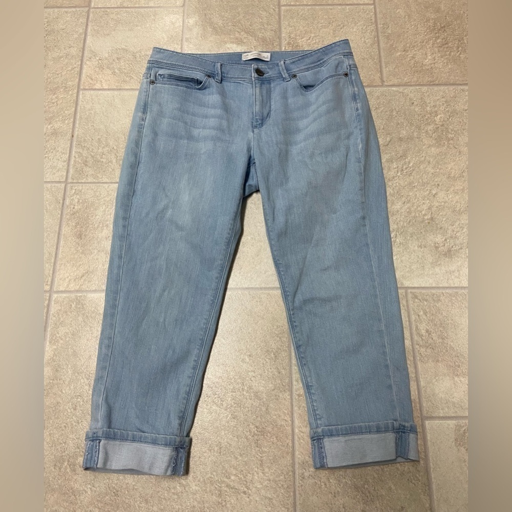 J. Jill Light Blue Wash Cuffed Authentic Fit Cropped Jeans - Picture 2 of 11